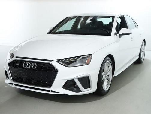 2022 Audi A4 45 S line Premium Plus