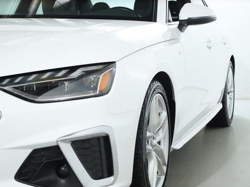 2022 Audi A4 45 S line Premium Plus