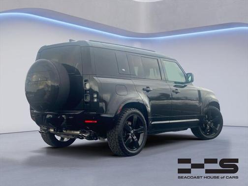 2024 Land Rover Defender 110 V8