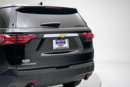 2022 Chevrolet Traverse LS