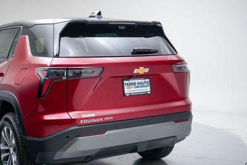 Radiant Red Tintcoat 2026 Chevrolet Equinox 1LT