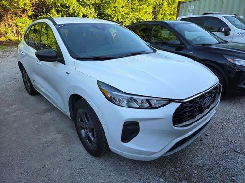 OXFORD WHITE 2023 Ford Escape ST-Line