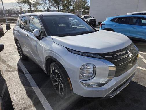 2024 Mitsubishi Outlander SE 2.5 2WD