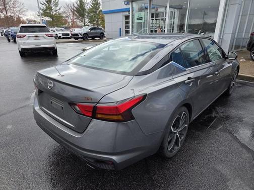 2024 Nissan Altima SR FWD