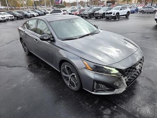 2024 Nissan Altima SR FWD