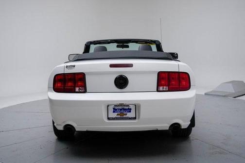 2005 Ford Mustang GT Premium
