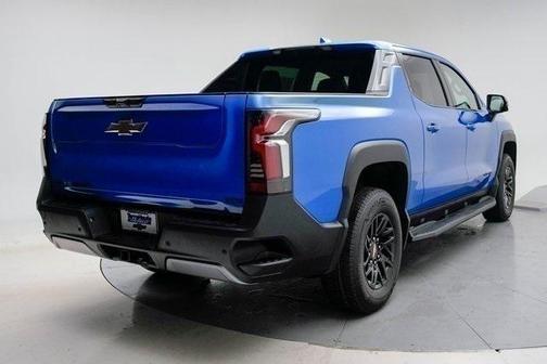 2025 Chevrolet Silverado EV LT