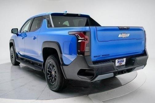 2025 Chevrolet Silverado EV LT