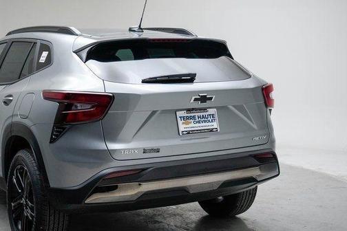 Sterling Gray Metallic 2026 Chevrolet Trax FWD ACTIV