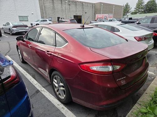 2013 Ford Fusion SE