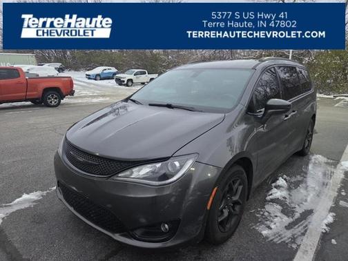 2019 Chrysler Pacifica Touring L