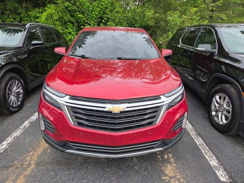 Cherry Red Tintcoat 2022 Chevrolet Equinox 1LT