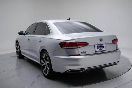 2021 Volkswagen Passat 2.0T SE