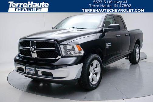 Diamond Black Crystal Pearlcoat 2024 RAM 1500 Classic SLT