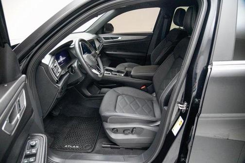 2024 Volkswagen Atlas Cross Sport 2.0T SE