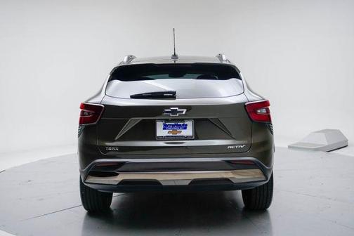 Harvest Bronze Metallic 2024 Chevrolet Trax FWD ACTIV