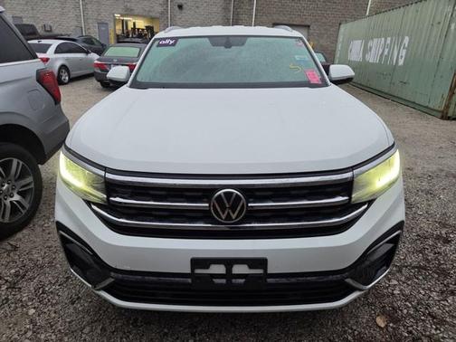 2021 Volkswagen Atlas Cross Sport 3.6L V6 SE w/Technology R-Line