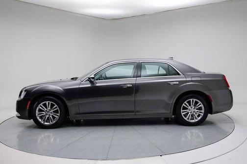 2016 Chrysler 300 S