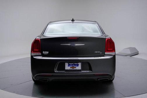 2016 Chrysler 300 S