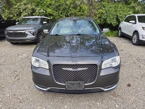 2016 Chrysler 300 S