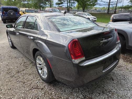 2016 Chrysler 300 S