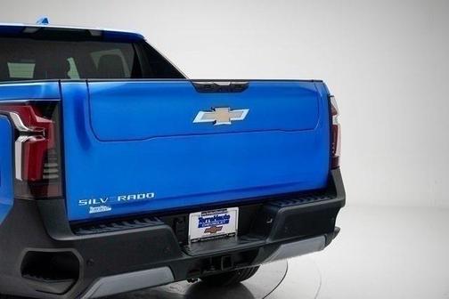 2025 Chevrolet Silverado EV LT