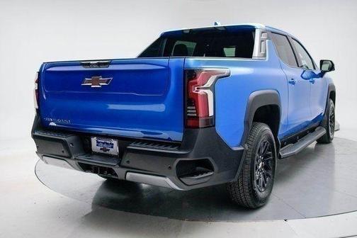 2025 Chevrolet Silverado EV LT