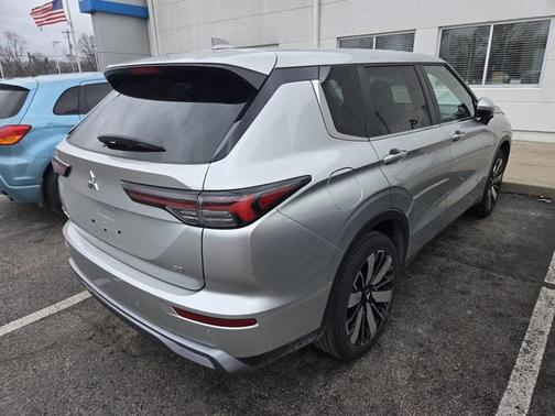 2025 Mitsubishi Outlander SE 2.5 2WD