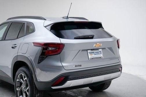 Sterling Gray Metallic 2026 Chevrolet Trax LT