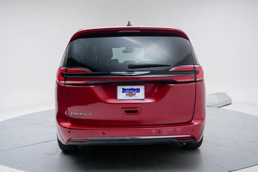 2025 Chrysler Pacifica L