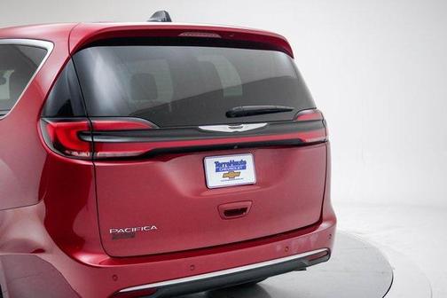 2025 Chrysler Pacifica L