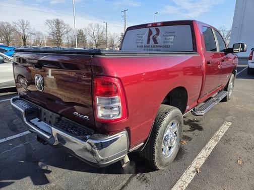 2022 RAM 2500 Big Horn Crew Cab 4x4 6'4' Box