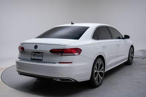 2021 Volkswagen Passat 2.0T SE