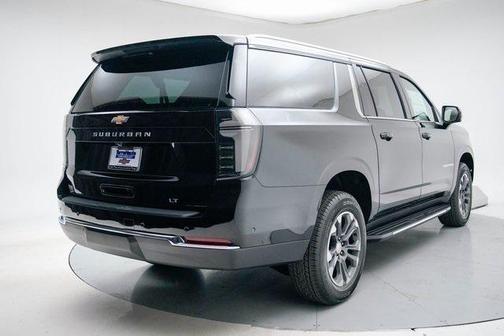 2025 Chevrolet Suburban LT