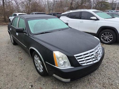 2011 Cadillac DTS Base