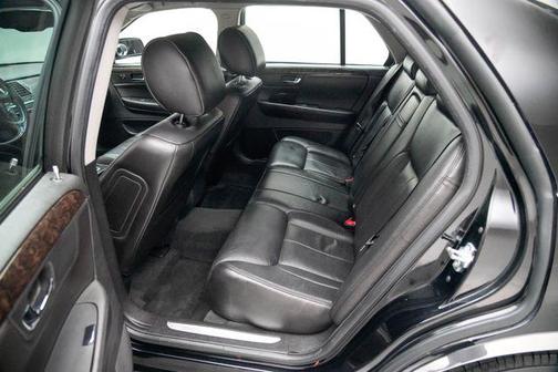 2011 Cadillac DTS Base