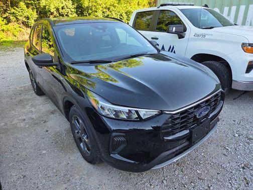 Black Metallic 2025 Ford Escape ST-Line
