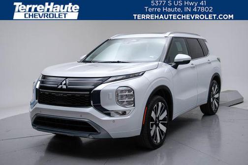 White Diamond 2025 Mitsubishi Outlander SEL 2.5 S-AWC