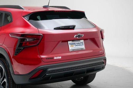 Apex Red 2026 Chevrolet Trax FWD 2RS