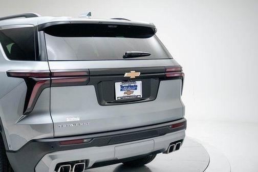 Sterling Gray Metallic 2026 Chevrolet Traverse LT