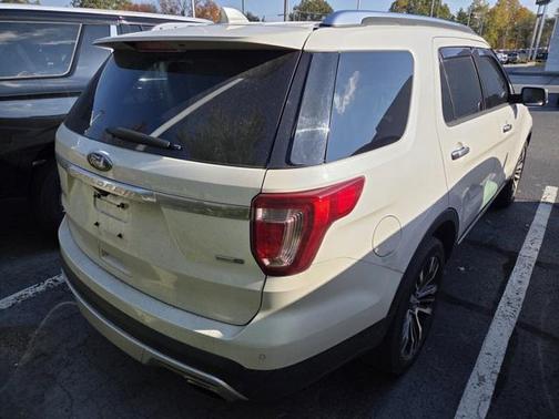 2017 Ford Explorer Platinum