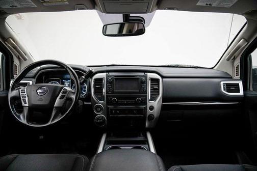 2018 Nissan Titan SV