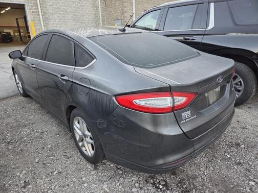 2015 Ford Fusion SE