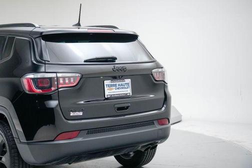 Diamond Black Crystal Pearlcoat 2020 Jeep Compass Latitude