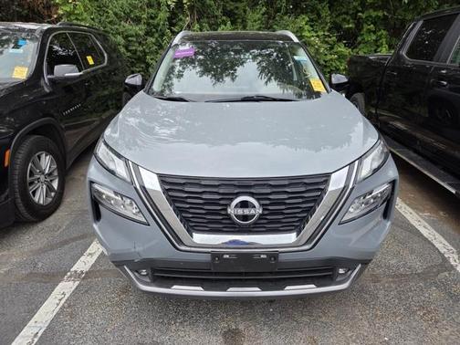 2022 Nissan Rogue SL