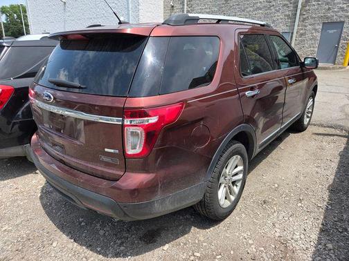 Bronze 2015 Ford Explorer XLT