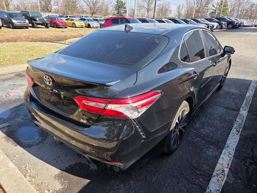 2020 Toyota Camry SE