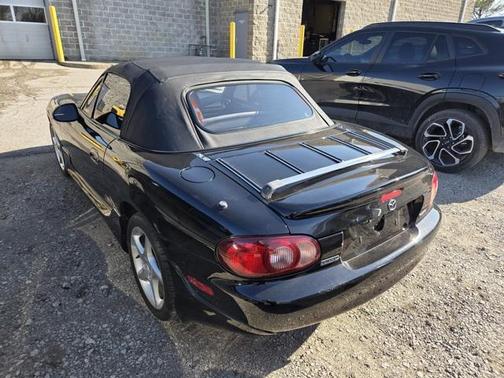 2003 Mazda MX-5 Miata Cloth