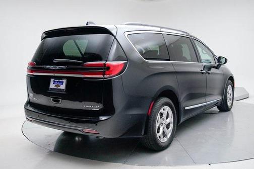 2022 Chrysler Pacifica Limited