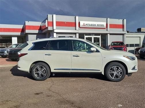Photo 3 of 39 of 2019 INFINITI QX60 Luxe